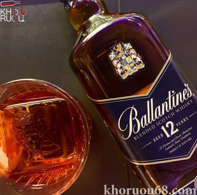 Rượu Ballantine 12 năm