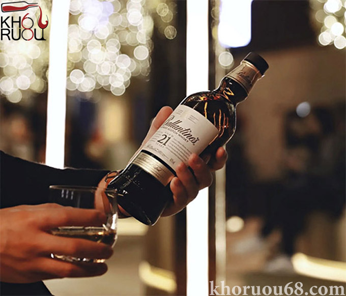 Rượu Ballantines 21 năm