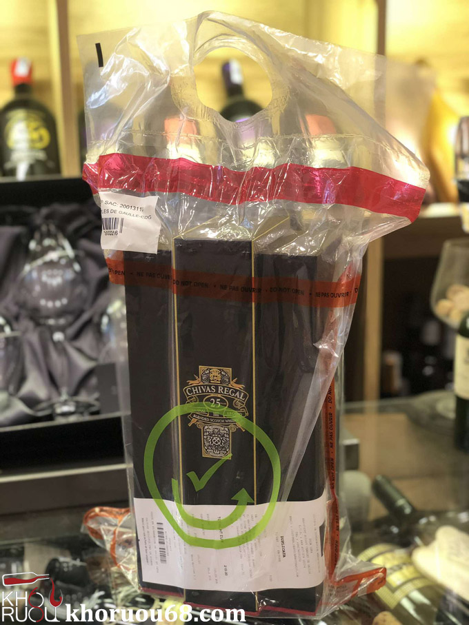 Rượu Chivas 25 năm xách tay