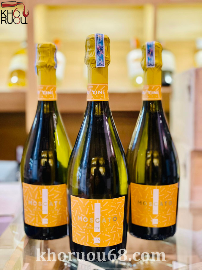 ruou vang moscato rubicone 2