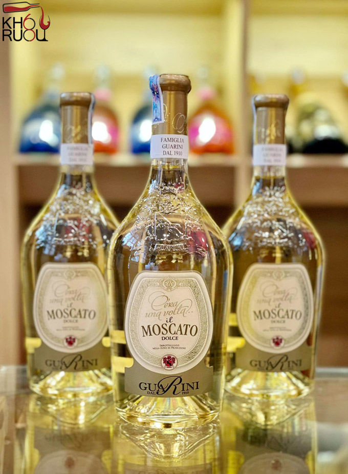 Rượu vang ý đỏ Moscato Provincia Di Pavia chính hãng