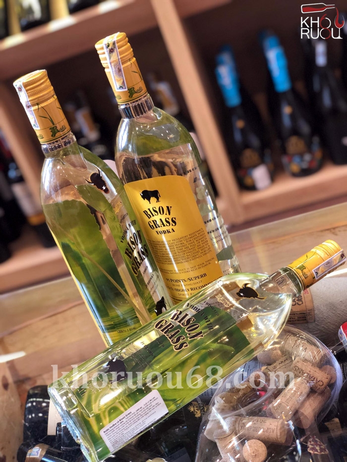 ruou-vodka-co-balan Vodka Ba Lan ZUBROWKA BISON GRASS