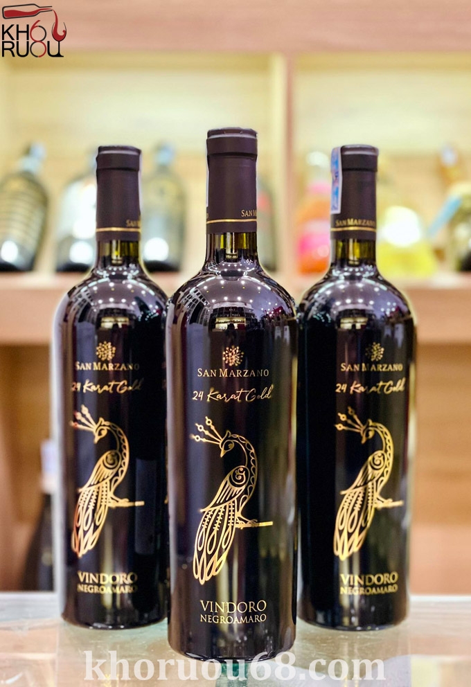 Rượu Vang Ý Vindoro 24 Karat Gold ( Vang Con Công )