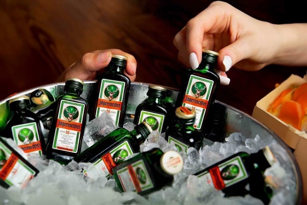 Rượu Jagermeister Thảo Mộc