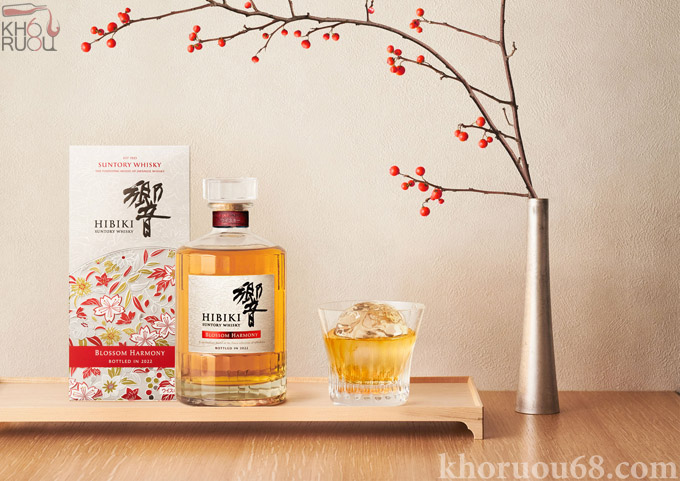 Rượu Hibiki Blossom Harmony Limited 2022 Rượu Hibiki Blossom Harmony Limited 2022