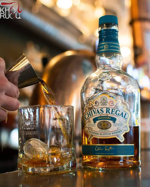 Rượu Chivas Xanh Nhật Mizunara Chivas Xanh Nhật Mizunara
