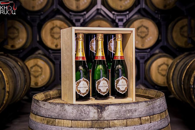 Rượu Champagne Sâm Panh Alfred Gratien Brut 815g83pFEjL. AC UF8941000 QL80