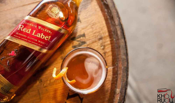 Rượu Johnnie Walker Đỏ