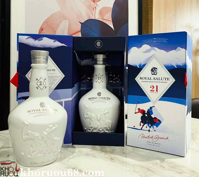 Rượu Chivas 21 Snow Polo Limited Rượu Chivas 21 Snow Polo Limited