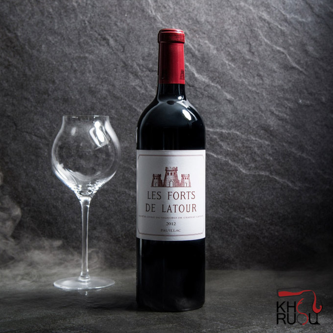 LES FORTS DE LATOUR LES FORTS DE LATOUR