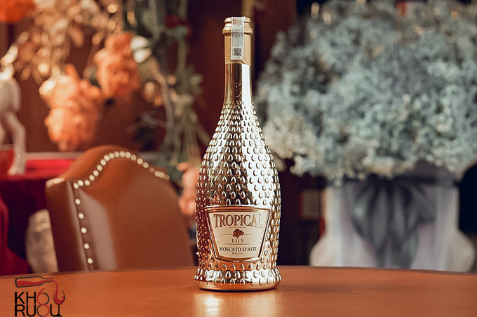 Rượu Vang Ngọt Tropical LUX Moscato Dasti