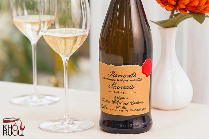 Rượu vang ngọt Piemonte Moscato 2021 Rượu vang ngọt Piemonte Moscato 2021