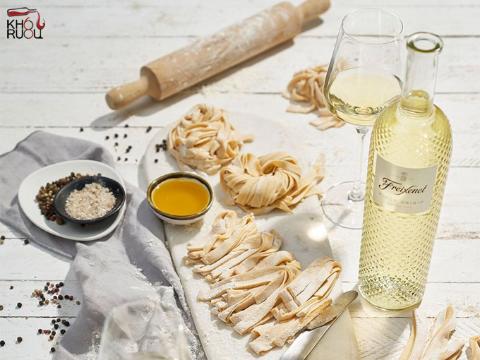 Rượu Vang Ý Freixenet Pinot Grigio 2021