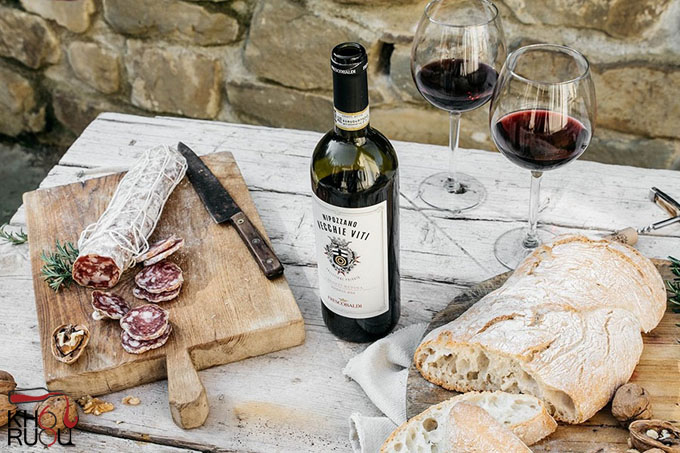 Rượu vang Ý Nipozzano Vecchie Viti Chianti Rufina Rượu vang Ý Nipozzano Vecchie Viti Chianti Rufina