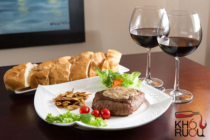 rượu ngoại với các món ăn ngon