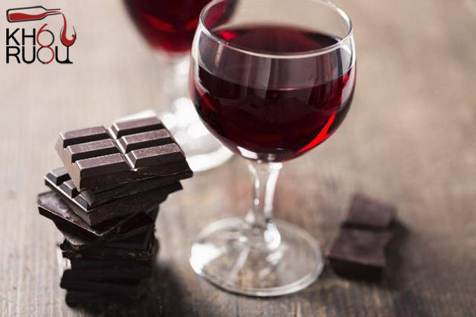 socola và rượu vang