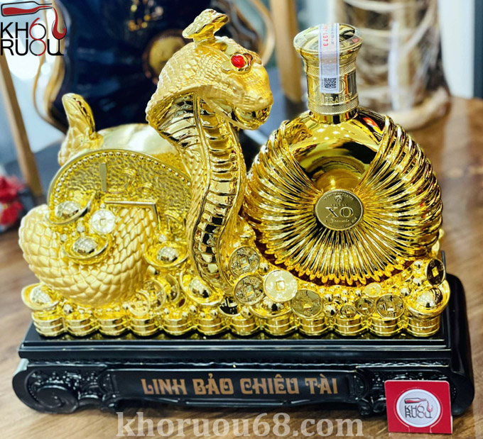 Rượu Linh Vật Rắn Armenia 1500 ml Rượu Linh Vật Rắn 2025 Linh Bảo Chiêu Tài Full Gold