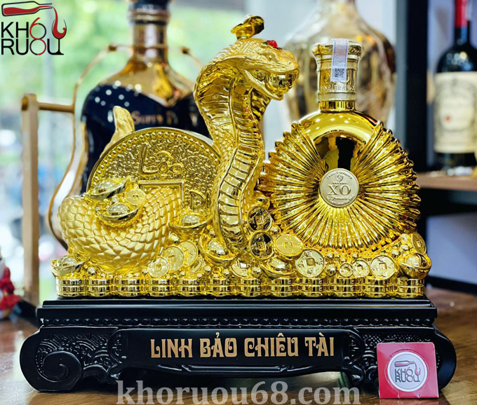 Rượu Linh Vật Rắn 2025 “Linh Bảo Chiêu Tài Full Gold” – Biểu Tượng Vàng Son Thịnh Vượng