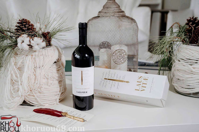 Rượu vang trắng Laus Vitae Trebiano