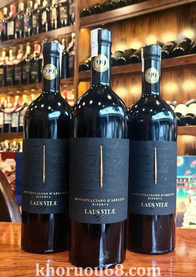 Rượu vang Ý Laus Vitae Montepulciano