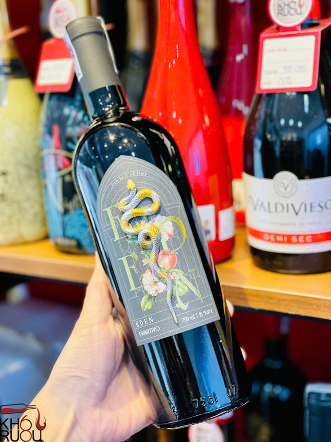 Rượu vang Ý Eden Primitivo hình con rắn