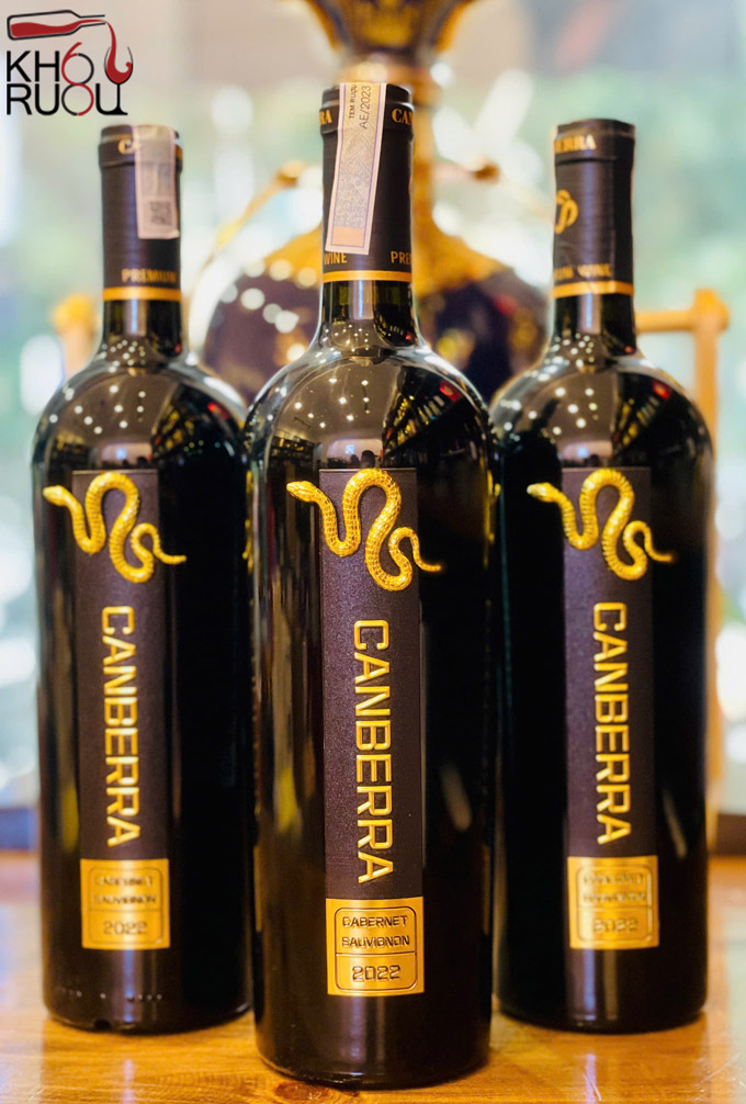 Rượu vang Úc Canberra Cabernet Sauvignon hình con rắn