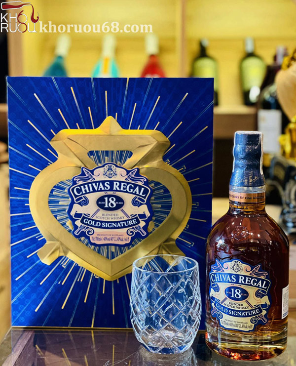 Top 10 Chai Rượu Ngoại Biếu Sếp Được Ưa Chuộng Nhất 2026 Chivas Regal 18 Gold Signature