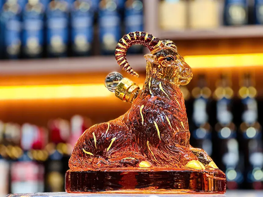 Rượu Linh Vật Dê Đinh Mùi Đại Lộc Whisky Dorlan
